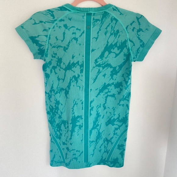 Lululemon Swiftly Tech Short Sleeve Top 4 Teal Blue - Picture 7 of 8
